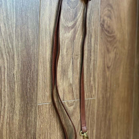 Brown leather round handbag, ladies 9 inch diameter - Picture 7 of 9